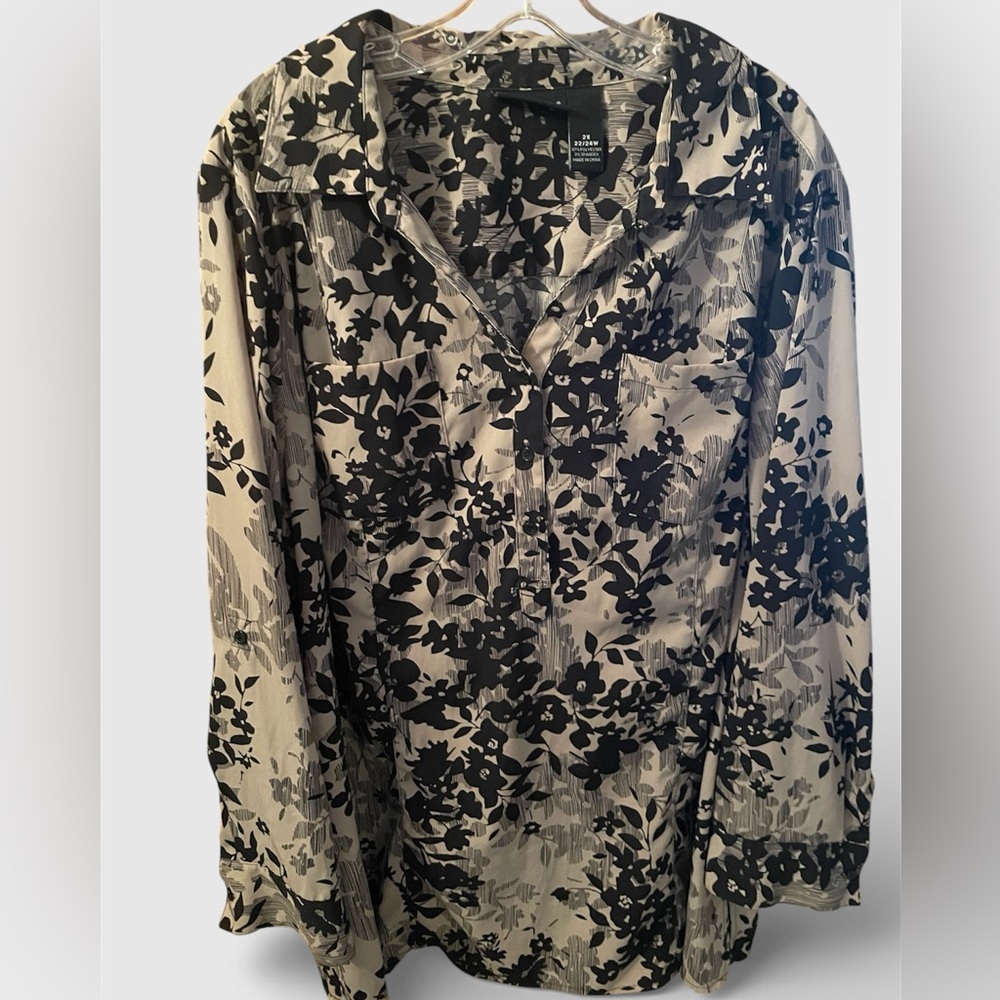 Women’s Maggie Barnes Black and Taupe Floral Tunic Plus Size 22/24W
